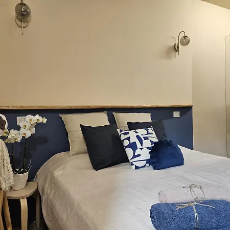 Rayuela Guest house *